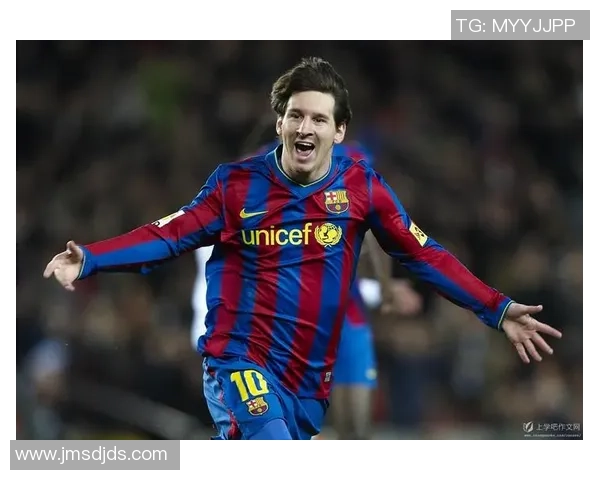 个性化足球之旅:那些可以印名字的足球明星与他们的故事 个性化足球之旅:那些可以印名字的足球明星与他们的故事