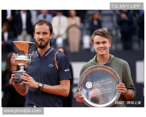 重庆网球队在大师赛积分榜上以90分稳居第一名展现强劲实力